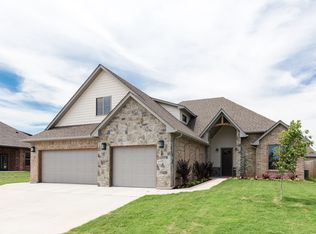 5805 Ledgestone Dr, Mustang, OK 73064
