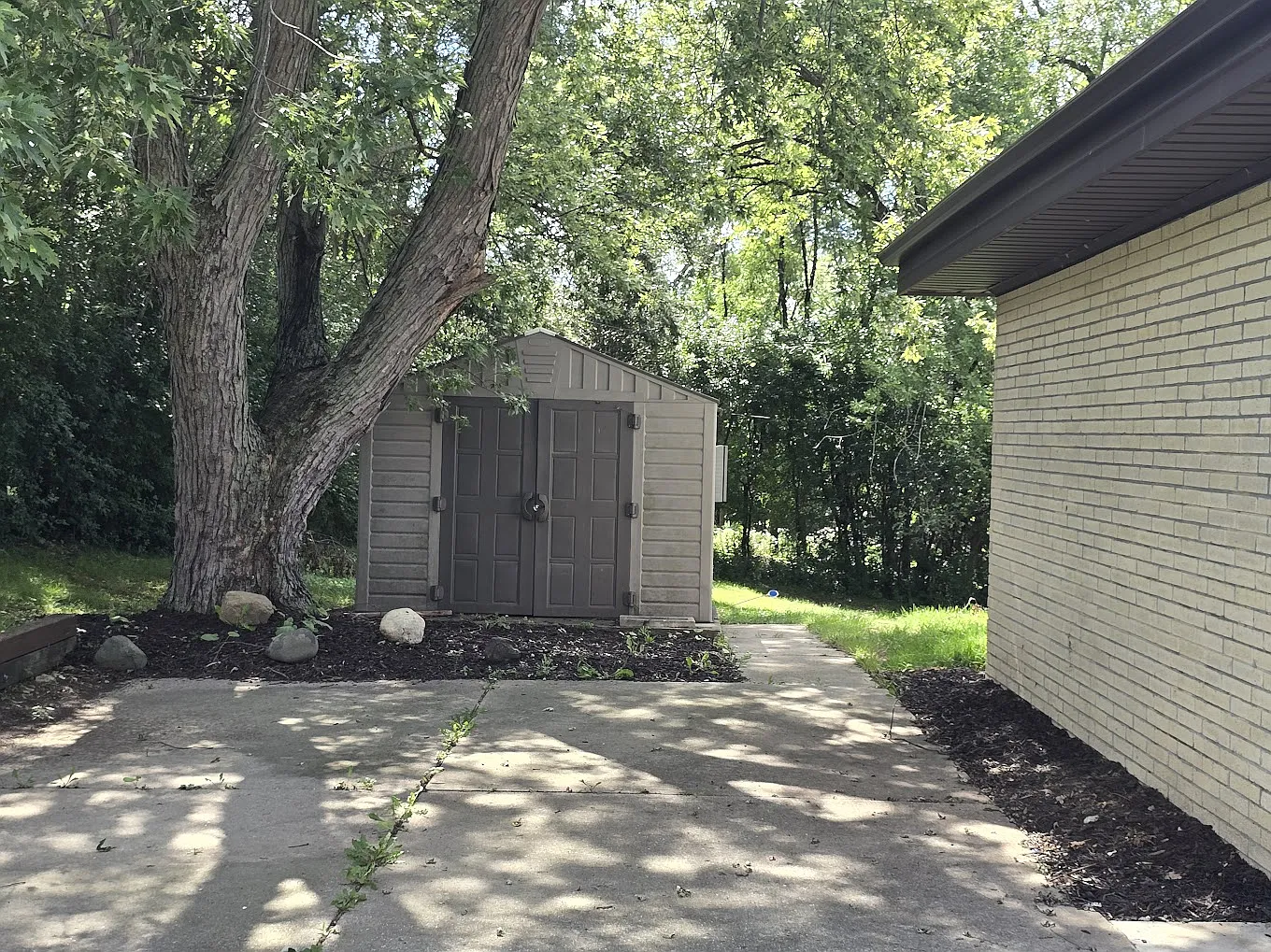 15945 Smith Drive - 1 — Photo 2