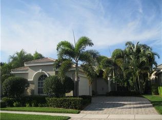 4167 Manchester Lake Dr, Wellington, FL 33449