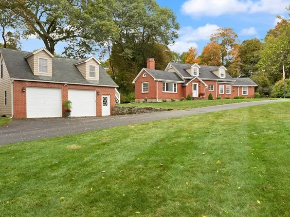 27 Burley Farm Rd, Danvers, MA 01923