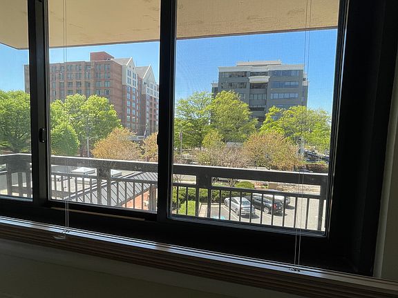 5th image of 801 N Pitt St APT 302