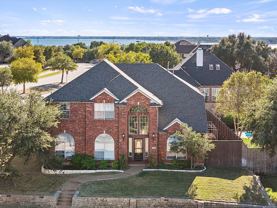 1st image of 1705 Bay Hill Dr