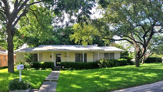 1st image of 744 S Skylane Dr