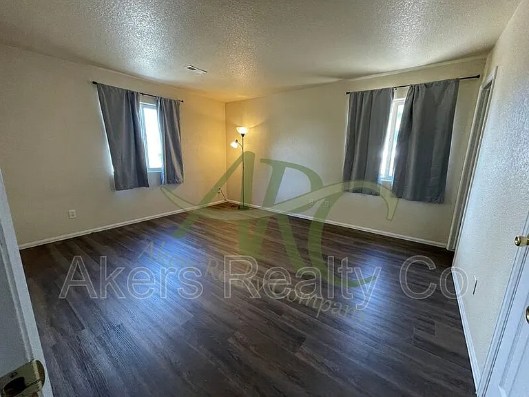 746 S Legend Ln — Photo 11