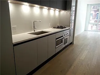 Rented by R New York