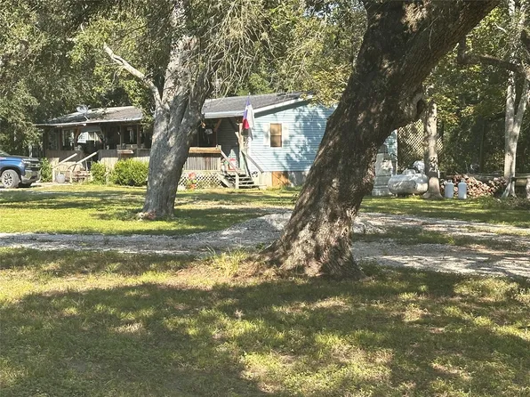 612 Byrd Salyer Rd, Bay City, TX 77414