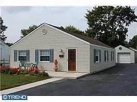 78 Florence Ave photo 1