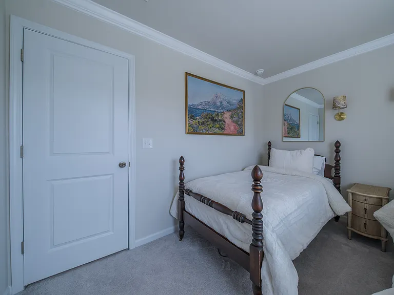 3160 N Hills Dr — Photo 30