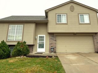 11655 Newport Ave, Omaha, NE 68164