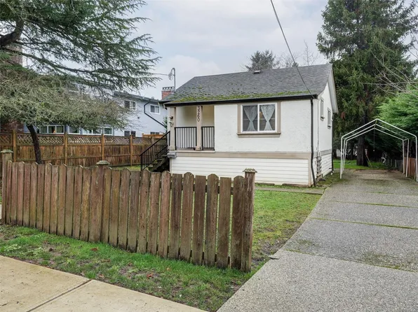 3260 Seaton St, Saanich, BC V8Z 3V7