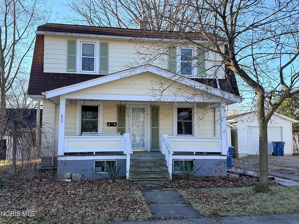 1st image of 425 Oakwood Ave