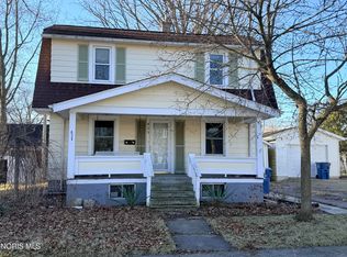 425 Oakwood Ave, Bryan, OH