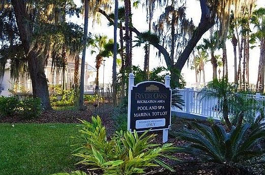 4th image of 209 River Village Dr