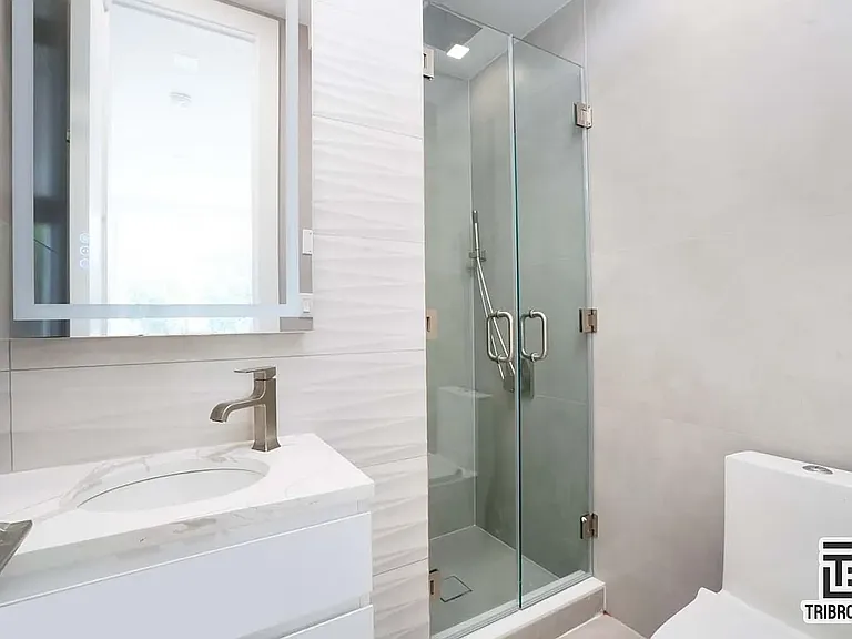 13 N Elliot Pl #2A — Photo 8