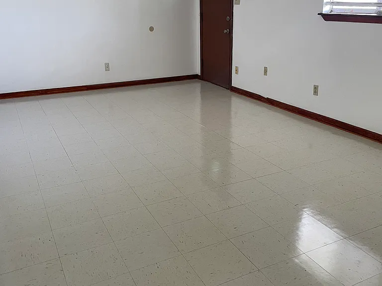 3903 Royal St — Photo 3