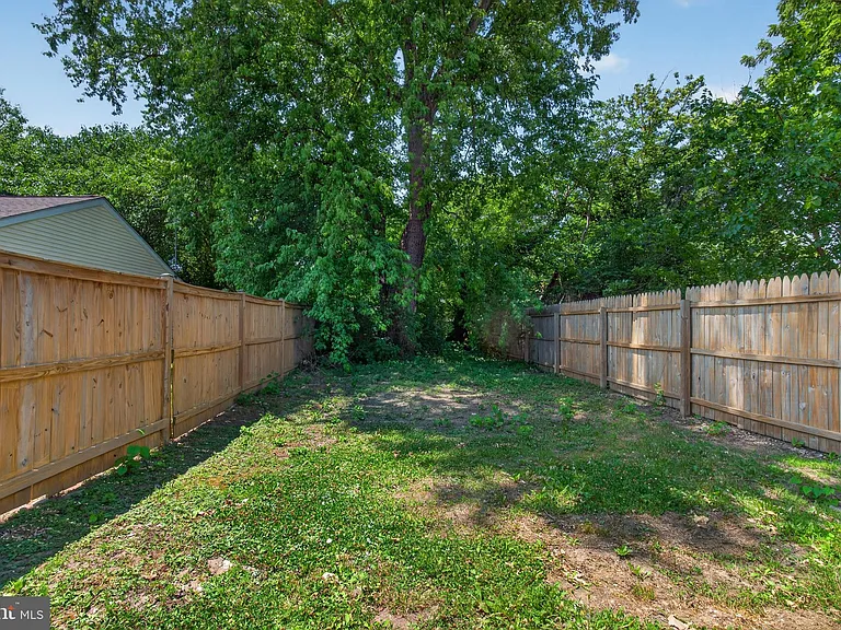 351 Calvert St — Photo 2