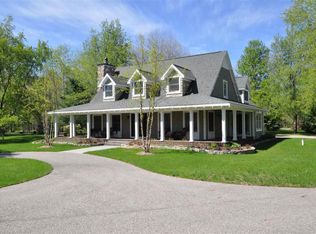 2174 Maxwell Rd, Petoskey, MI 49770