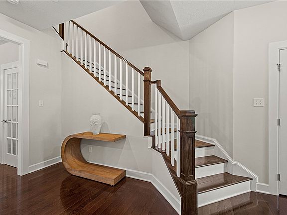 2nd image of 4305 Spruce Rd