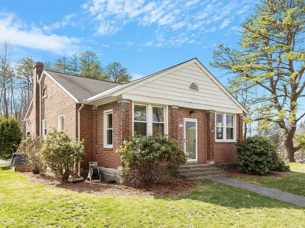 33 Auman St, Devens, MA 01434