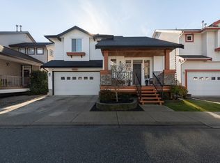 19850 Butternut Ln, Pitt Meadows, BC V3Y 2S7