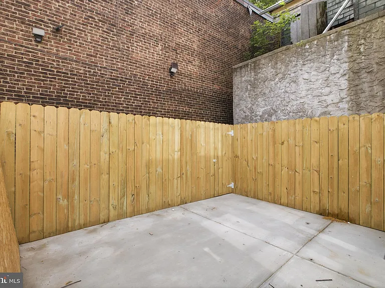 2503 N 12th St #1 — Photo 11