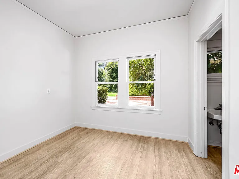 809 N Bedford Dr — Photo 14