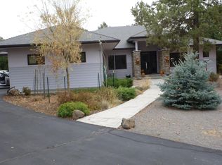 4542 Coopers Hawk Rd, Klamath Falls, OR 97601