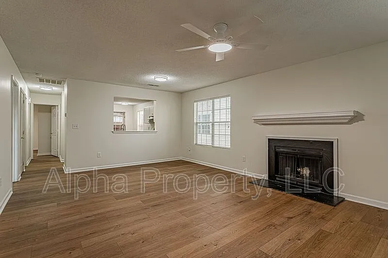 2 bed, 2.0 bath, 1077 sqft, $1,500 — Photo 3