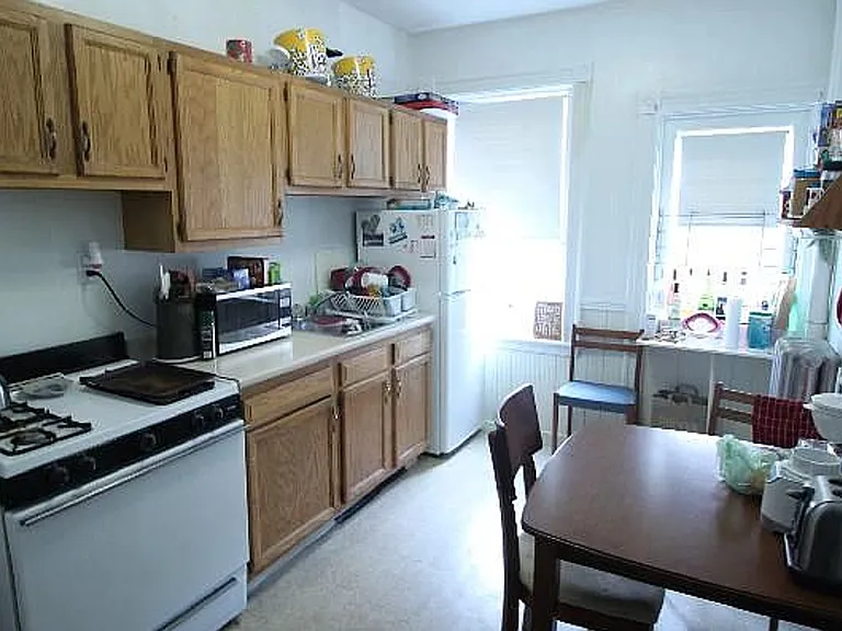 6-11 Mount Hood Rd #6 — Photo 8