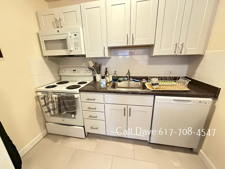 33 Gardner St #15 — Photo 4