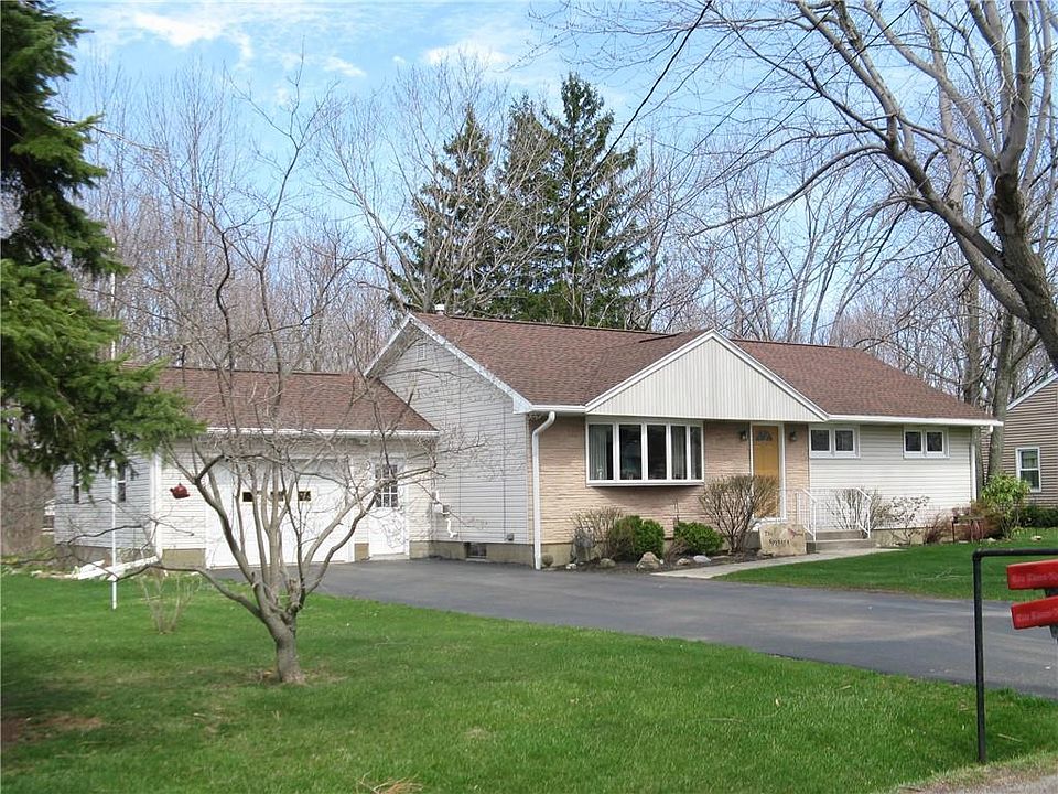 2nd image of 3928 Adelaide Dr