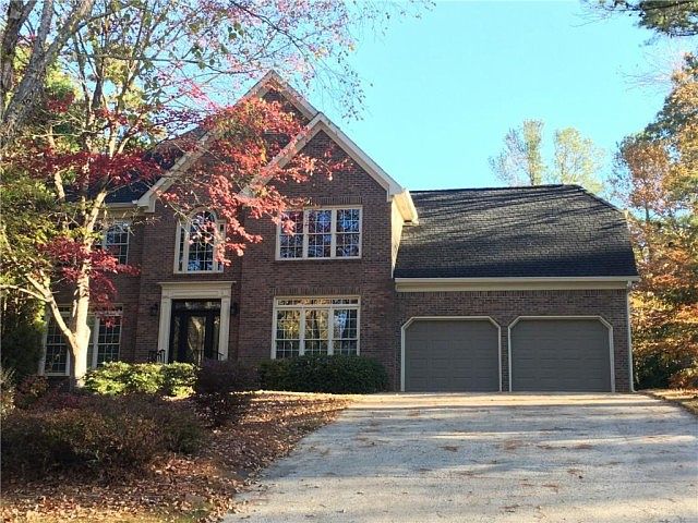 1st image of 3007 Oaktree Ct NE
