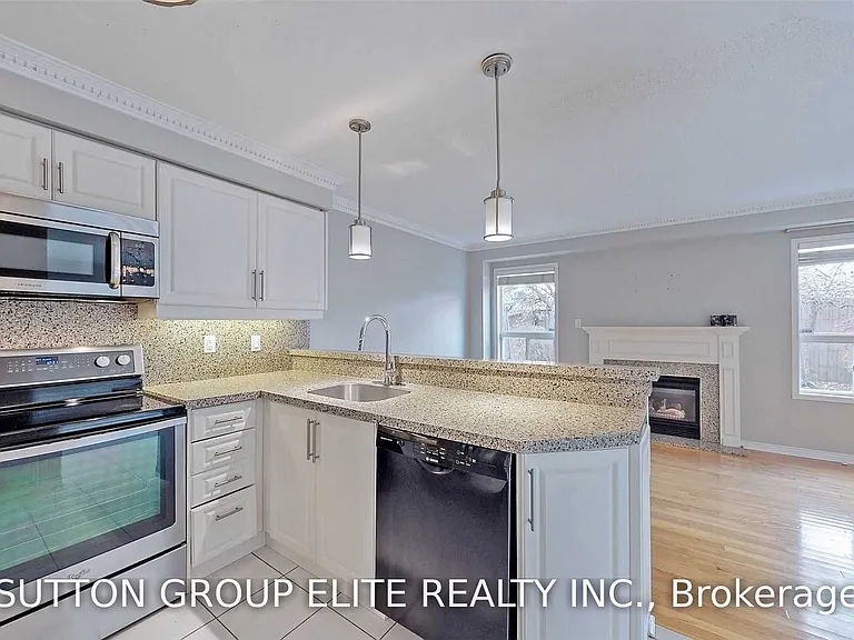 2485 Bankside Dr — Photo 5