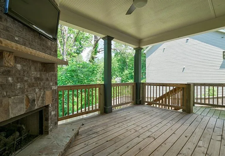1317 Winfair Ln NE — Photo 33