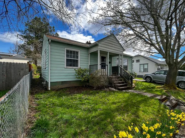 396 23rd St NE, Salem, OR 97301