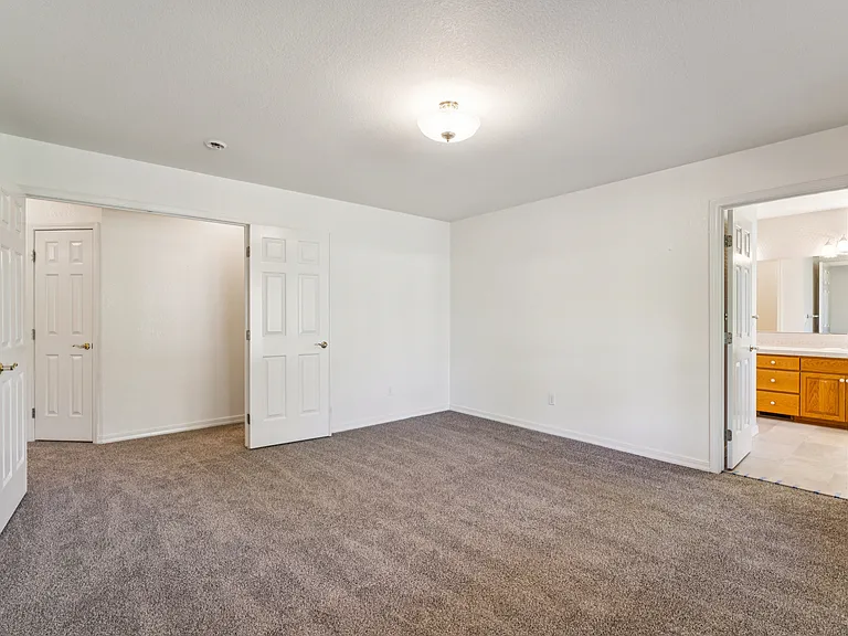 24963 Fox Ridge Dr — Photo 34