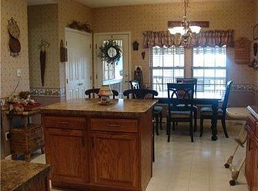 2nd image of 121 Stratford Dr