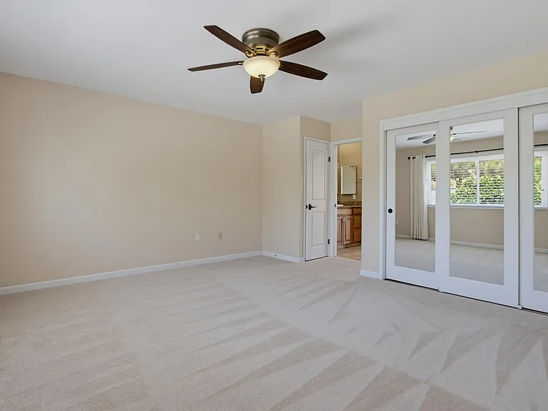 2039 Lemon Ave — Photo 32