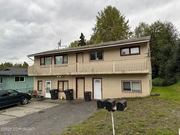 2213 Eagle St, Anchorage, AK 99503