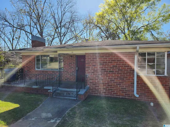 845 60th St, Fairfield, AL 35064