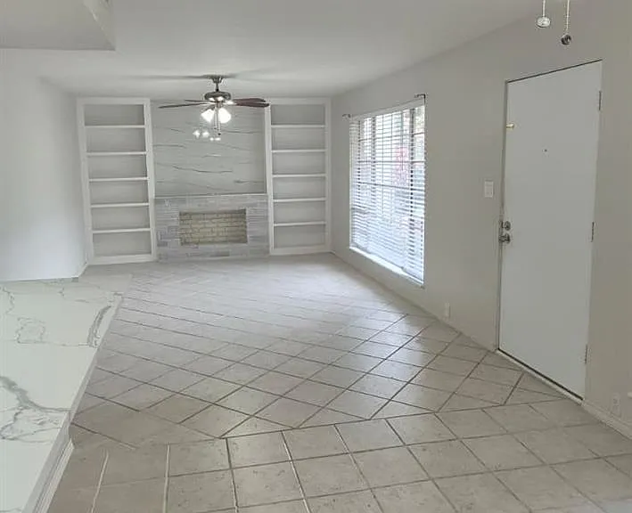 5343 Richmond Ave #11 — Photo 1