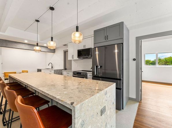 645 NE 121st St APT 302