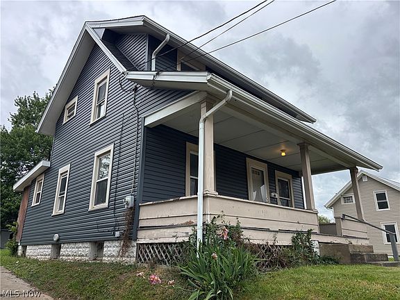 2nd image of 1713 Regal Ave NE