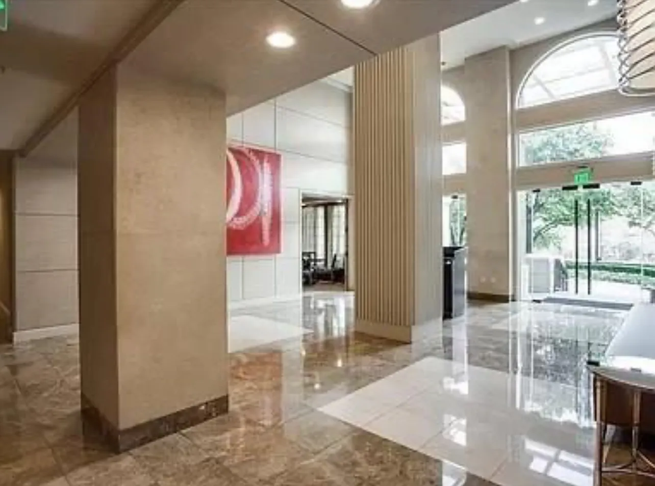 1 bed, 816 sqft, $1,900 — Photo 2