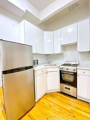 Rented by Bond New York | media 8