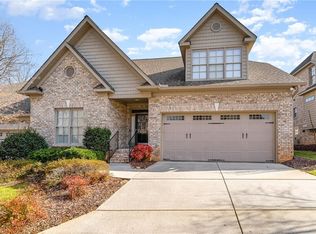 5200 Perrou Ct, Greensboro, NC 27410