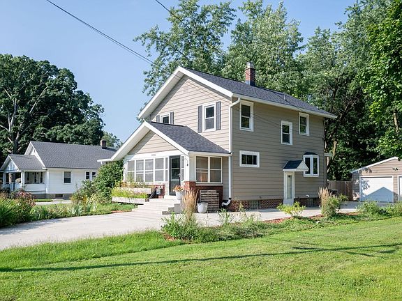 2nd image of 5840 Woodheath Ave
