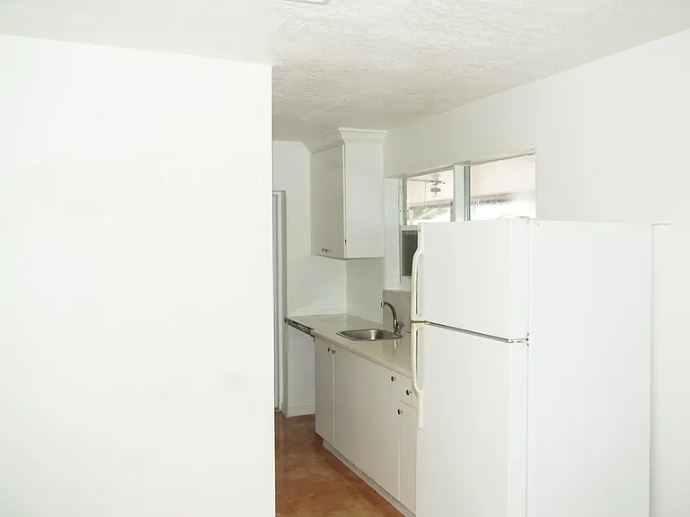 3311 SW 105th Ct — Photo 2