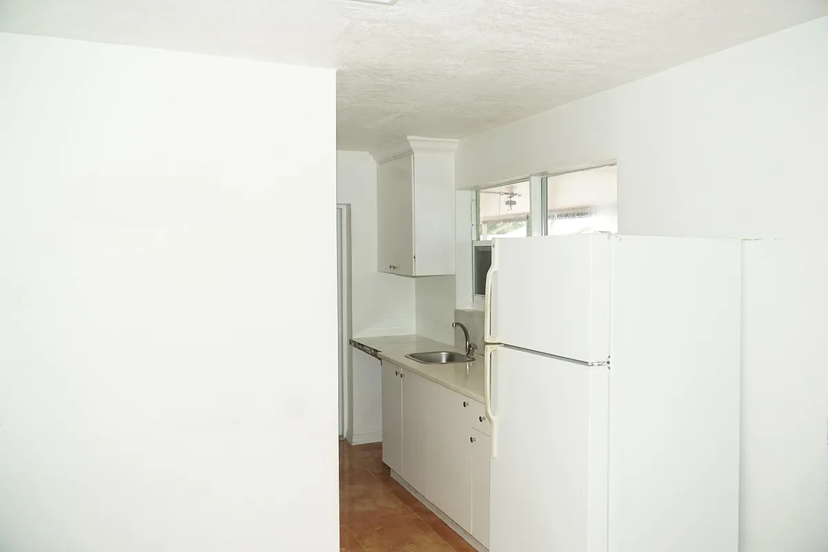 Building Photo - 3311 SW 105th Ct