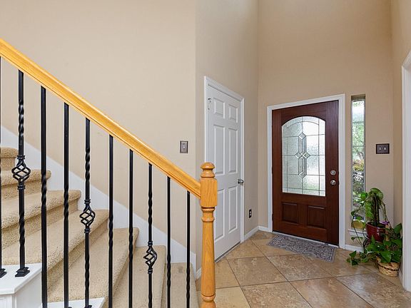 5th image of 1232 Verona Ct